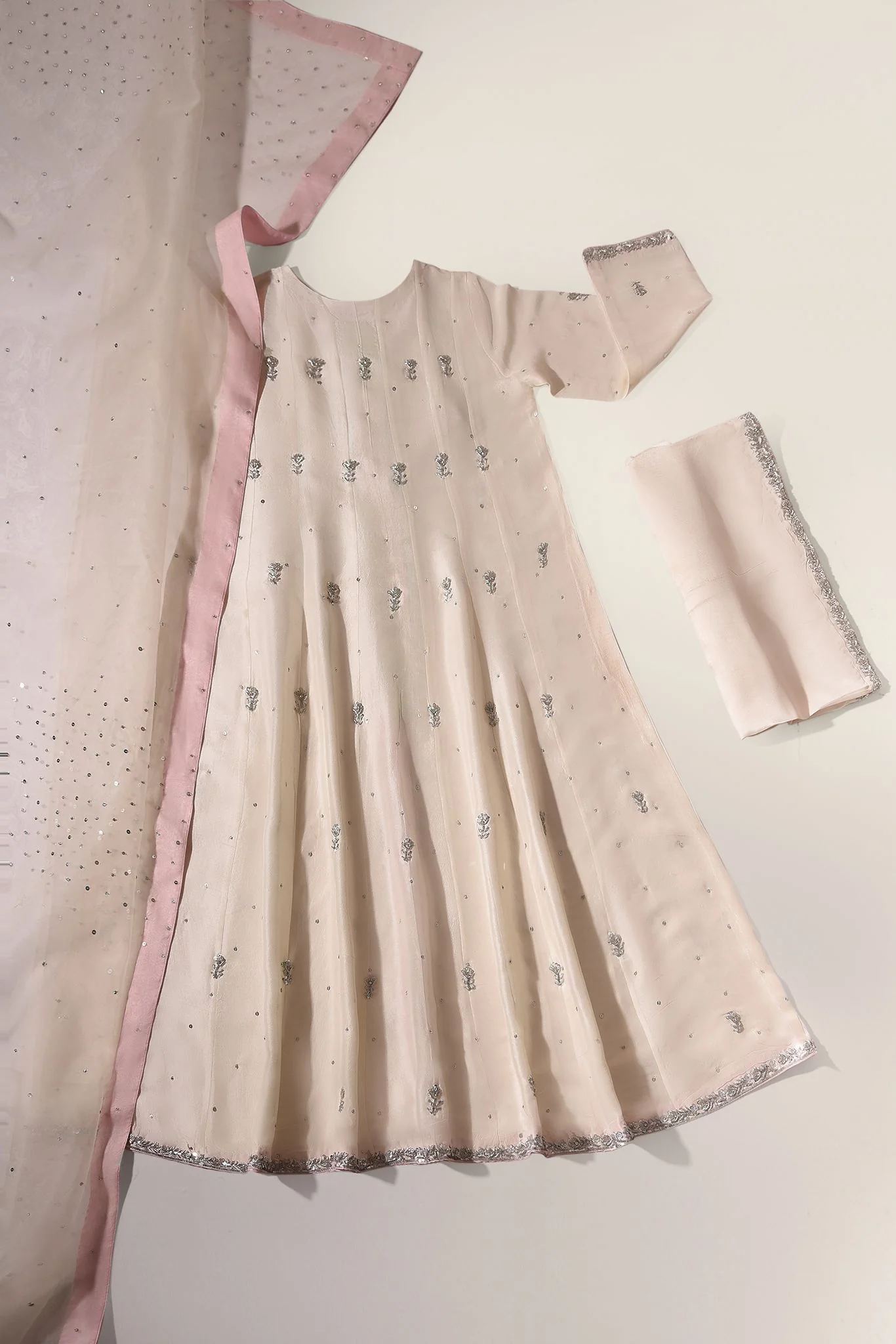 Afshana - Image 2