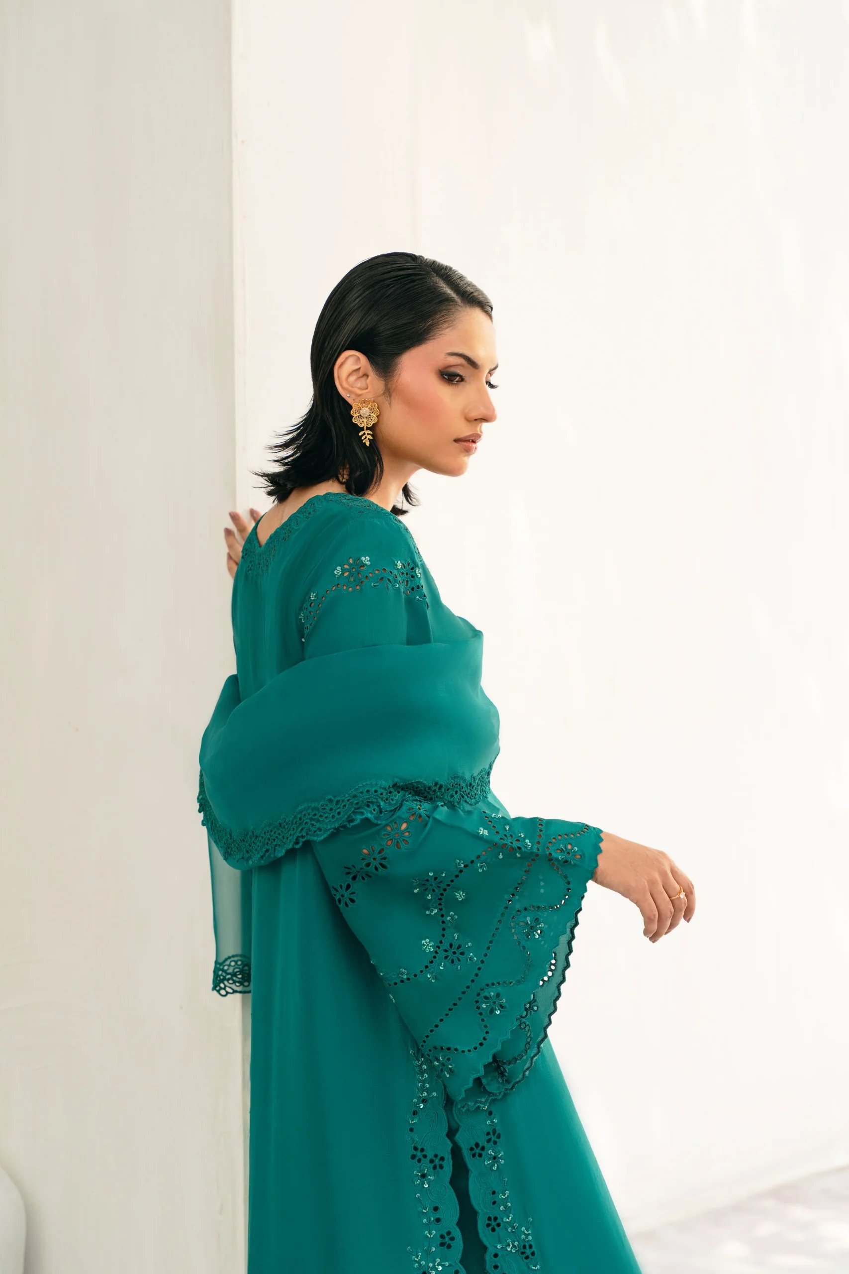 Amara (Emerald) - Image 4