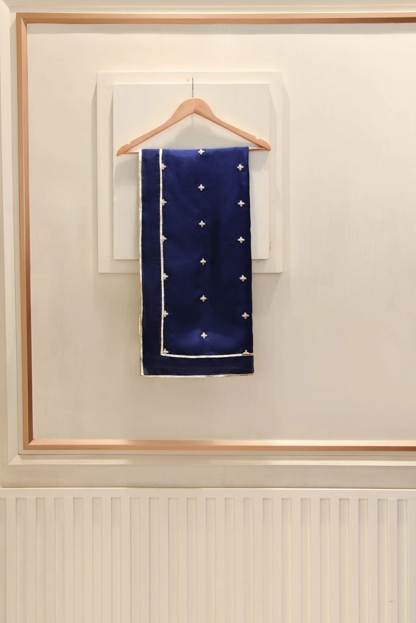 Ashti Navy Velvet - Image 3