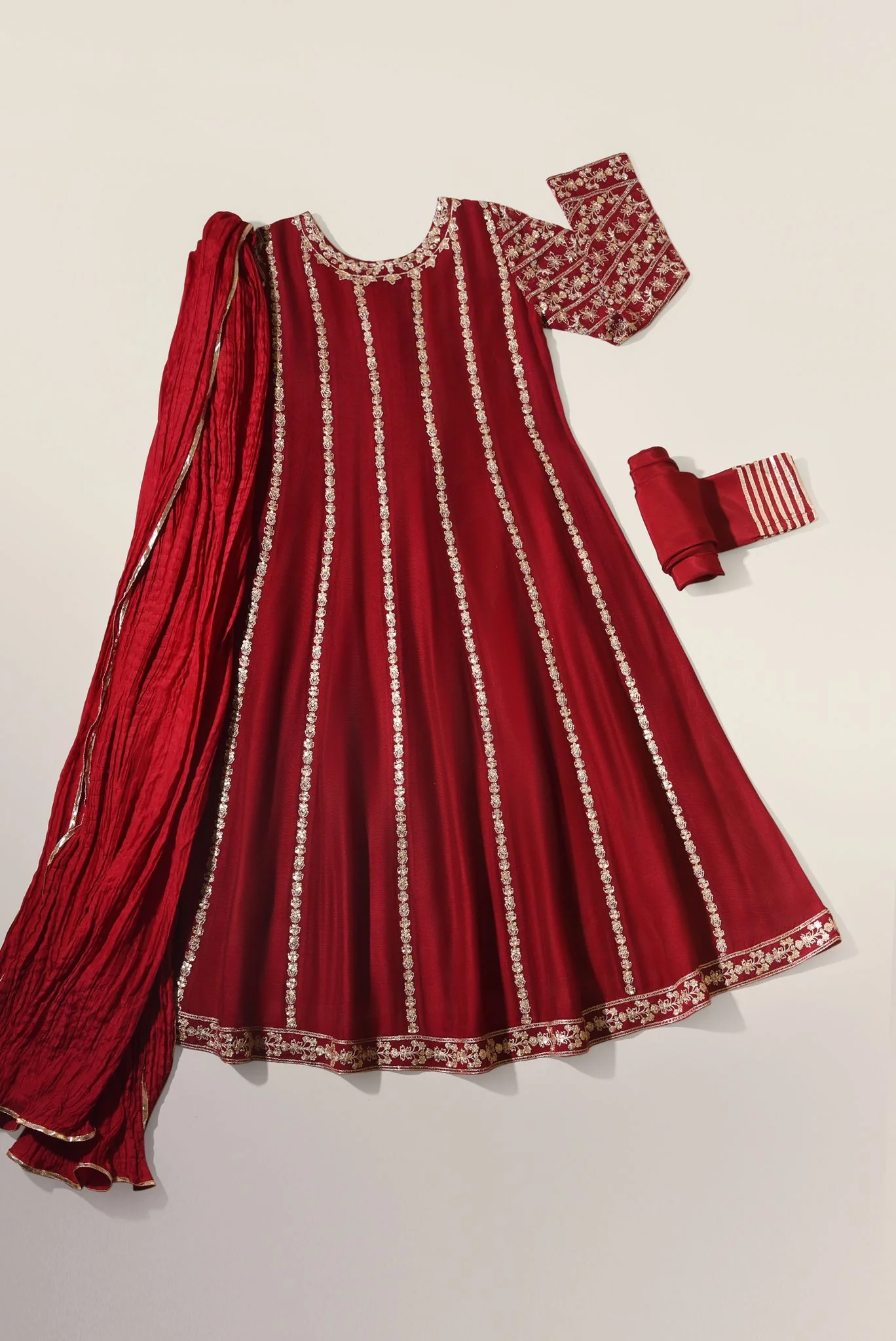 Bia Maroon - Image 3