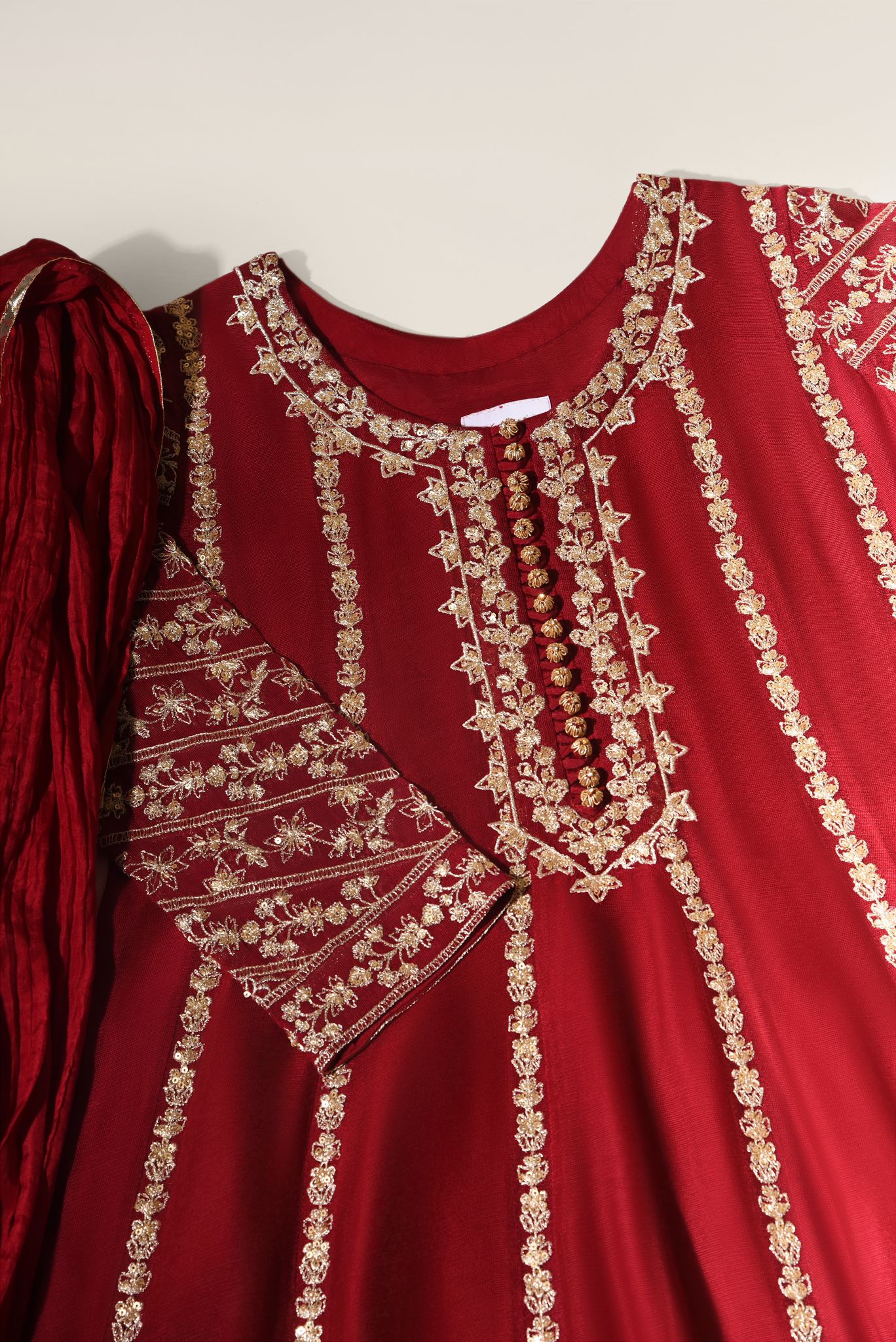 Bia Maroon - Image 4