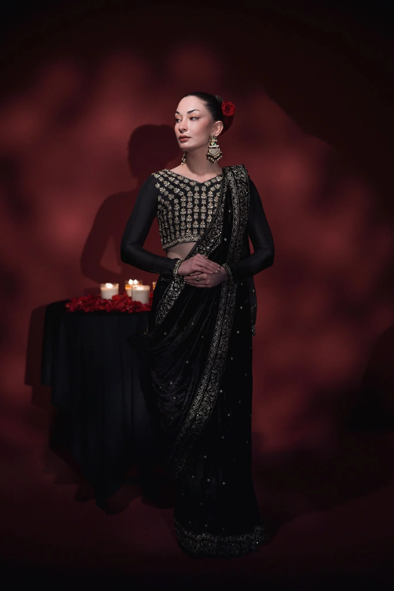 Black velvet SAREE - Image 5