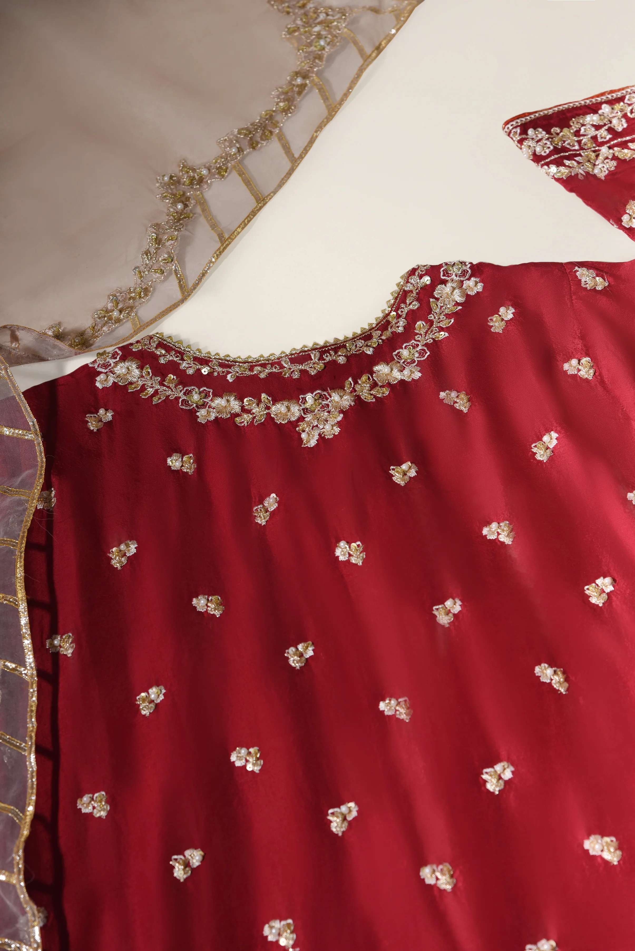 Crimson Zari - Image 4
