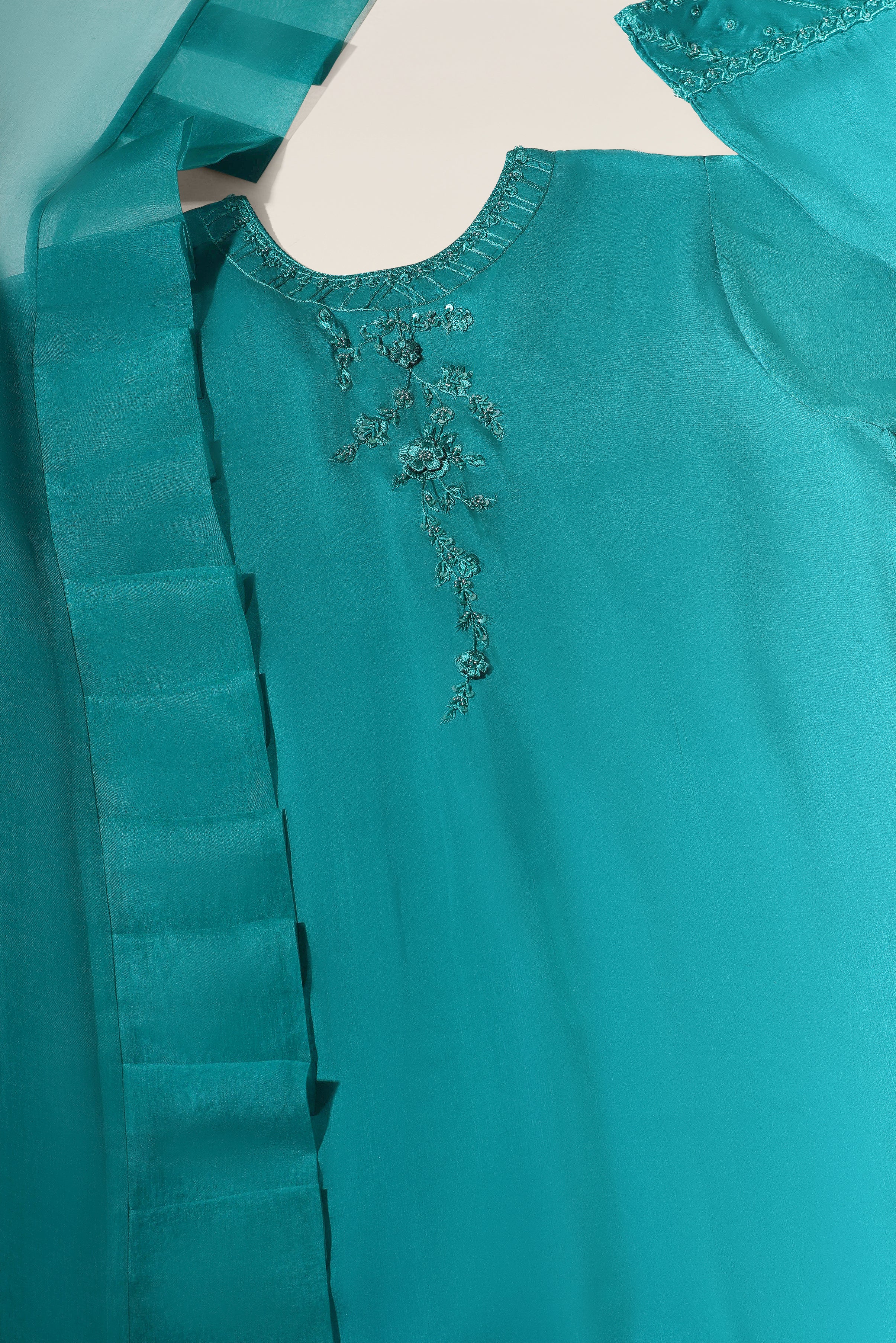 Emerald Petal - Image 4