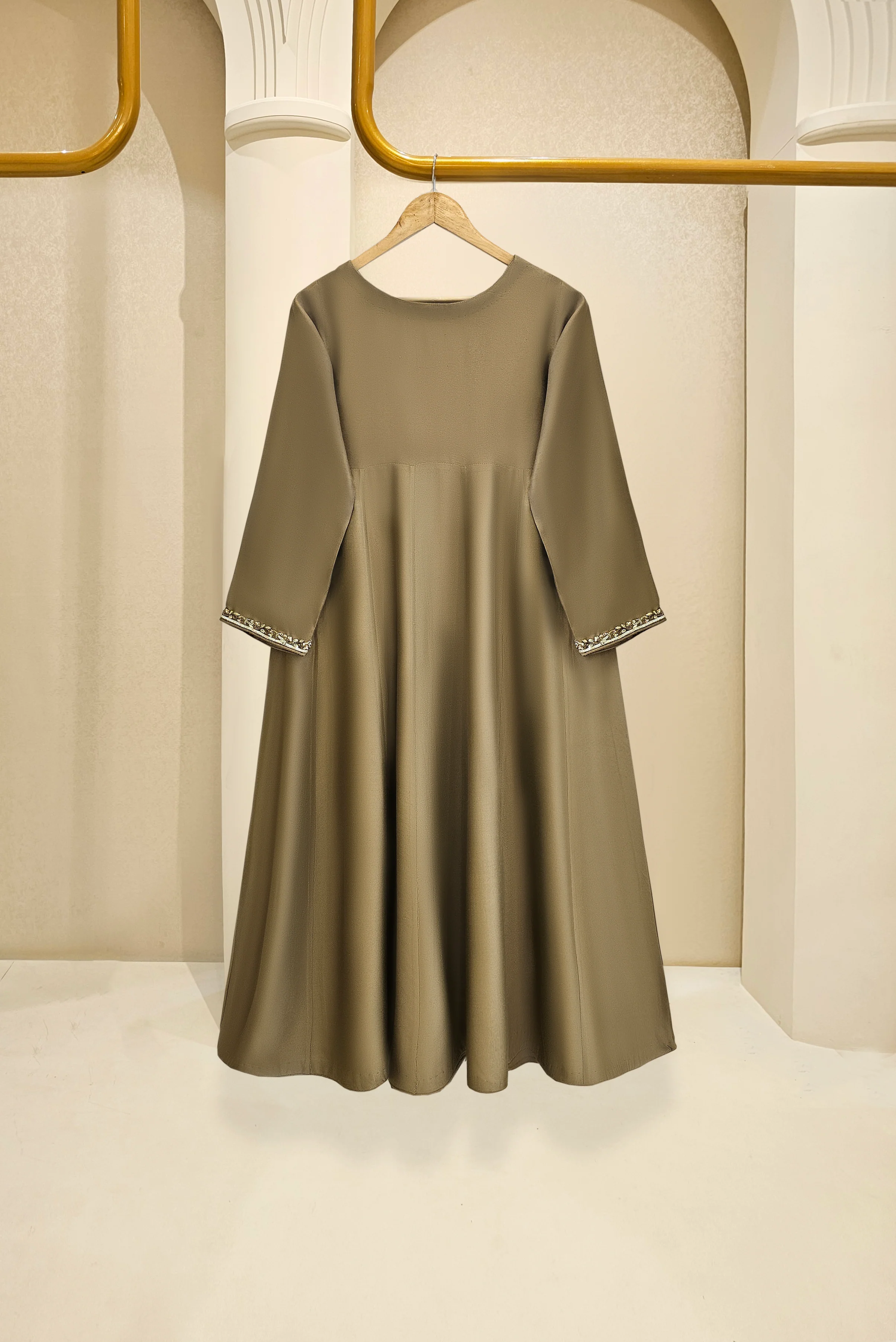 Heena ( Golden Brown ) - Image 3