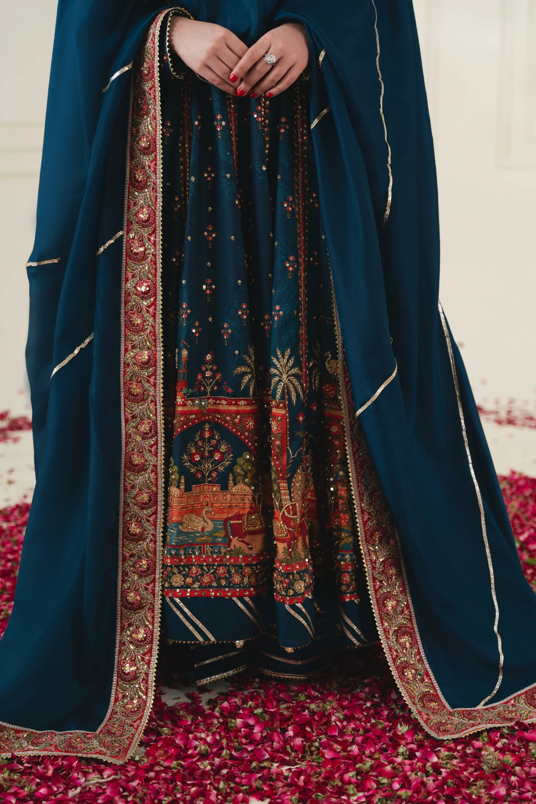 Henah Naz - Image 12
