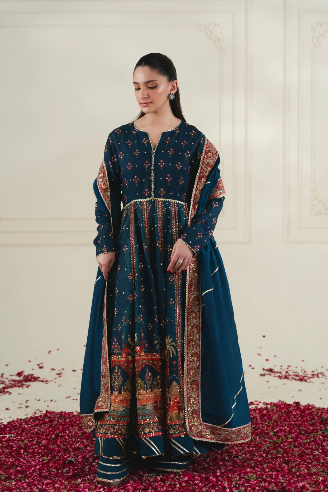 Henah Naz - Image 2