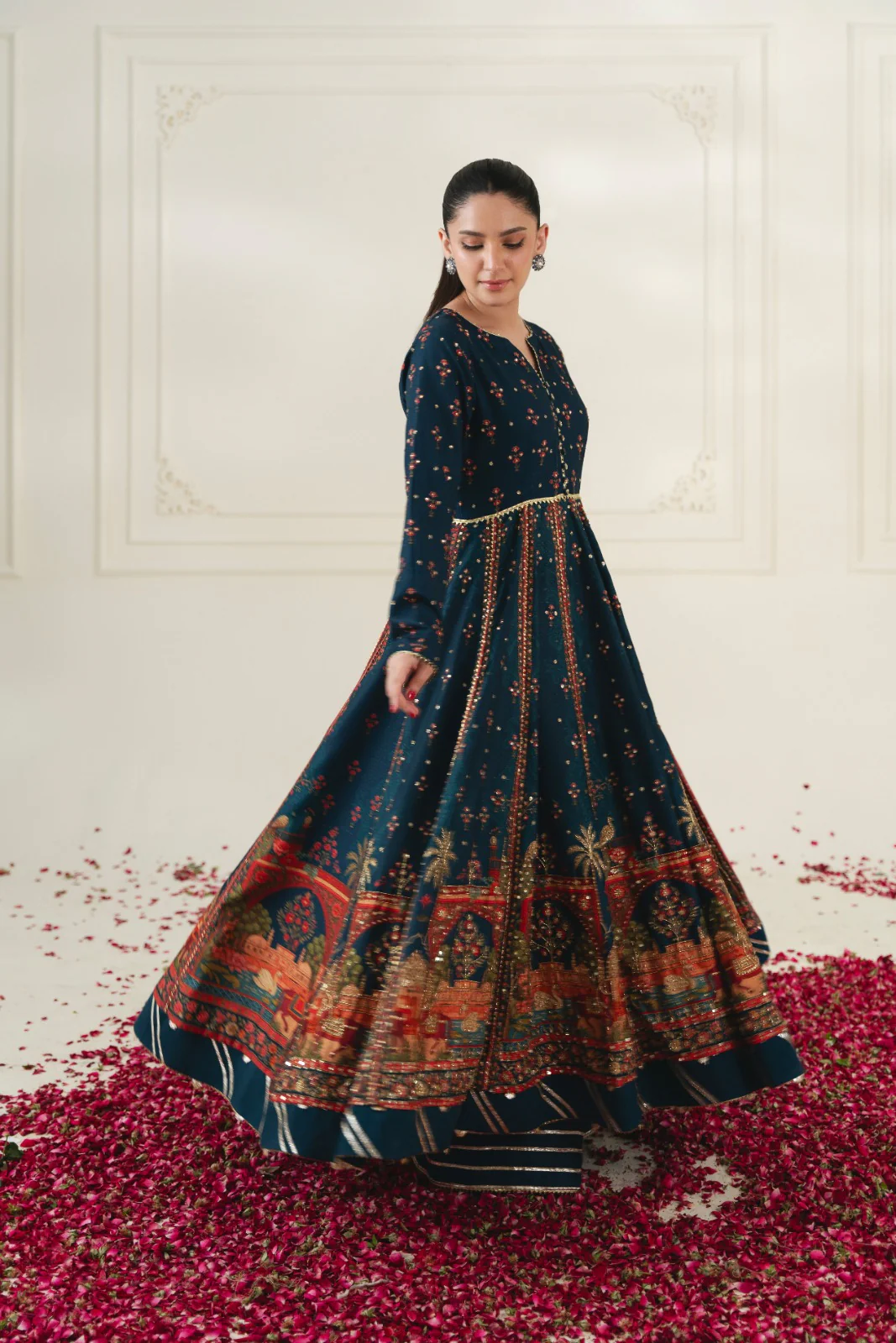 Henah Naz - Image 7
