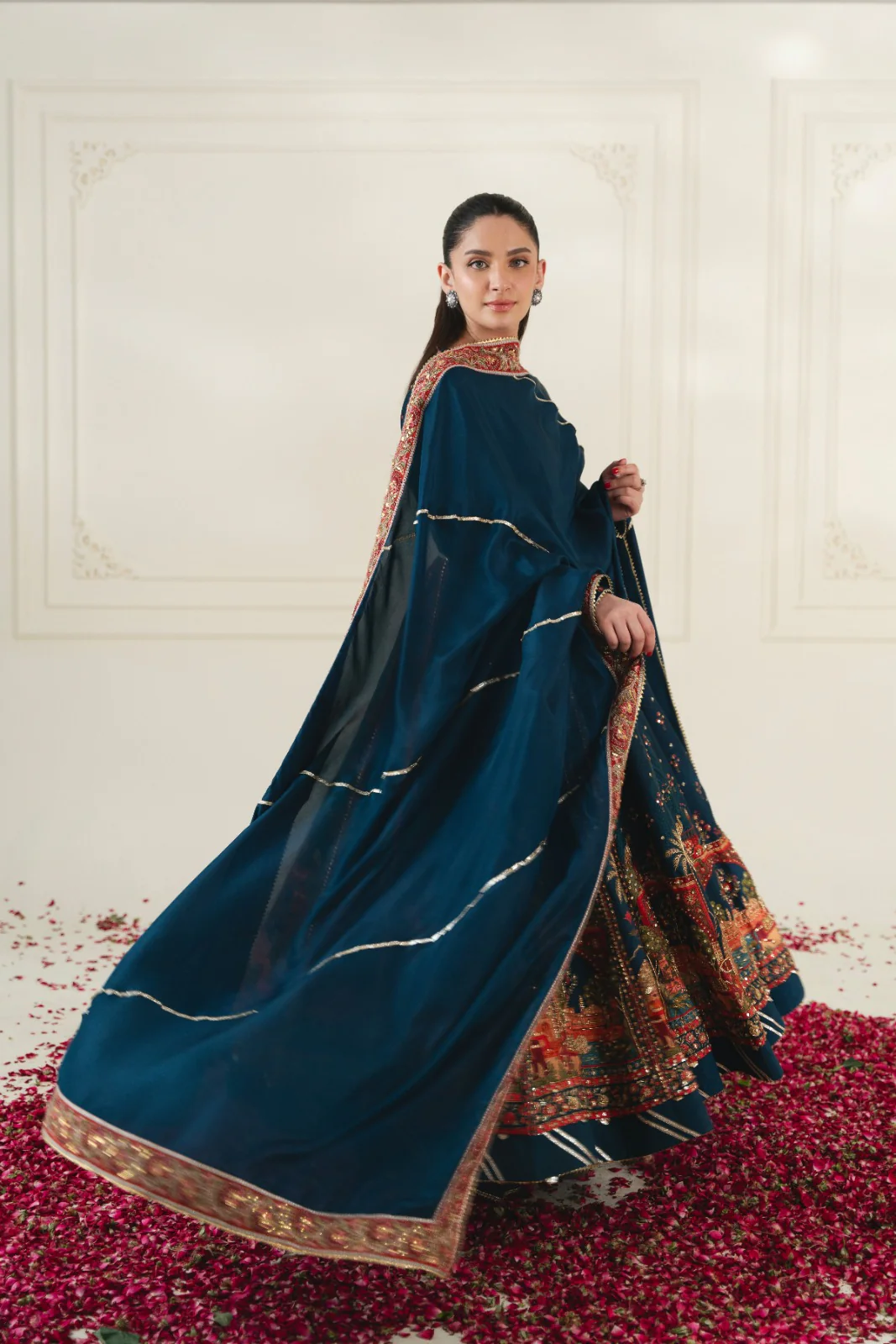 Henah Naz - Image 8