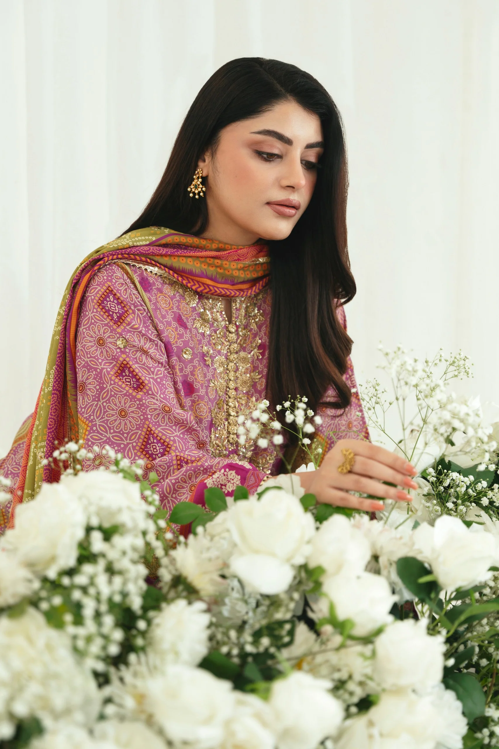 Hoorain Silk - Image 4