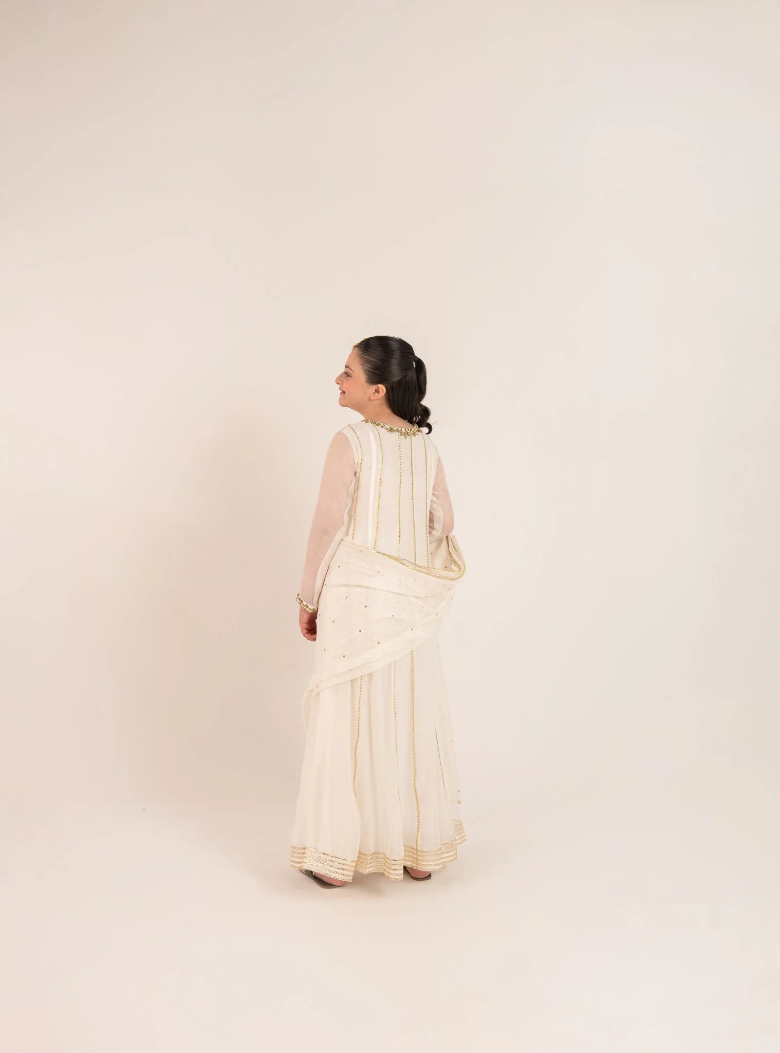 Inaya White Gotah - K - Image 3