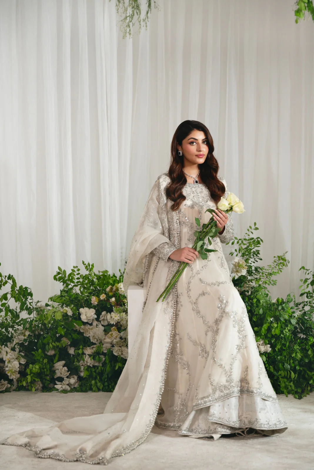 Ivory Rashmeen Silver - Image 8