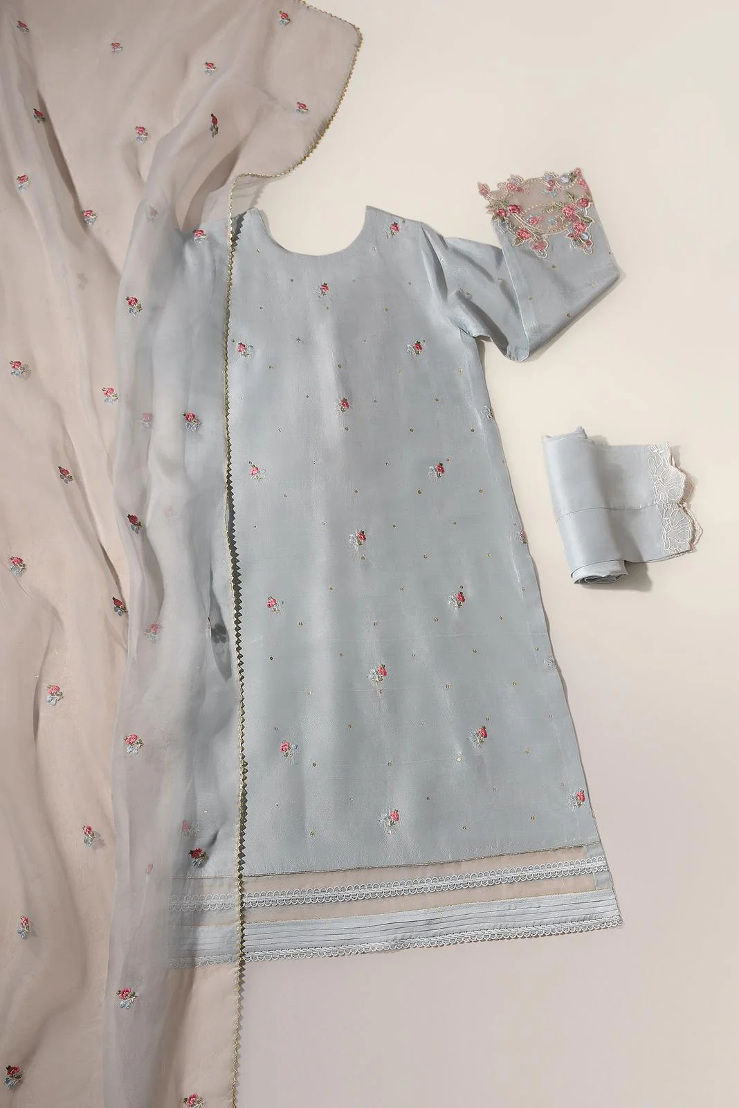 Jumana Embroidered - Image 4