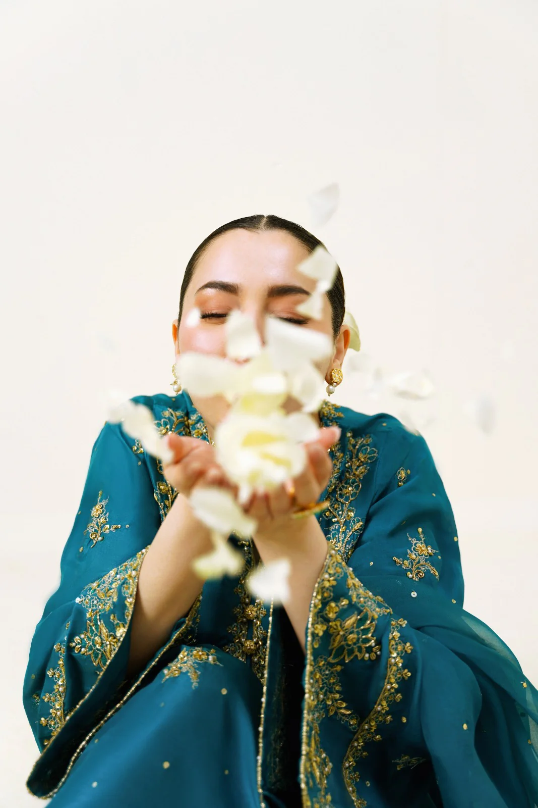 Larra - Image 7