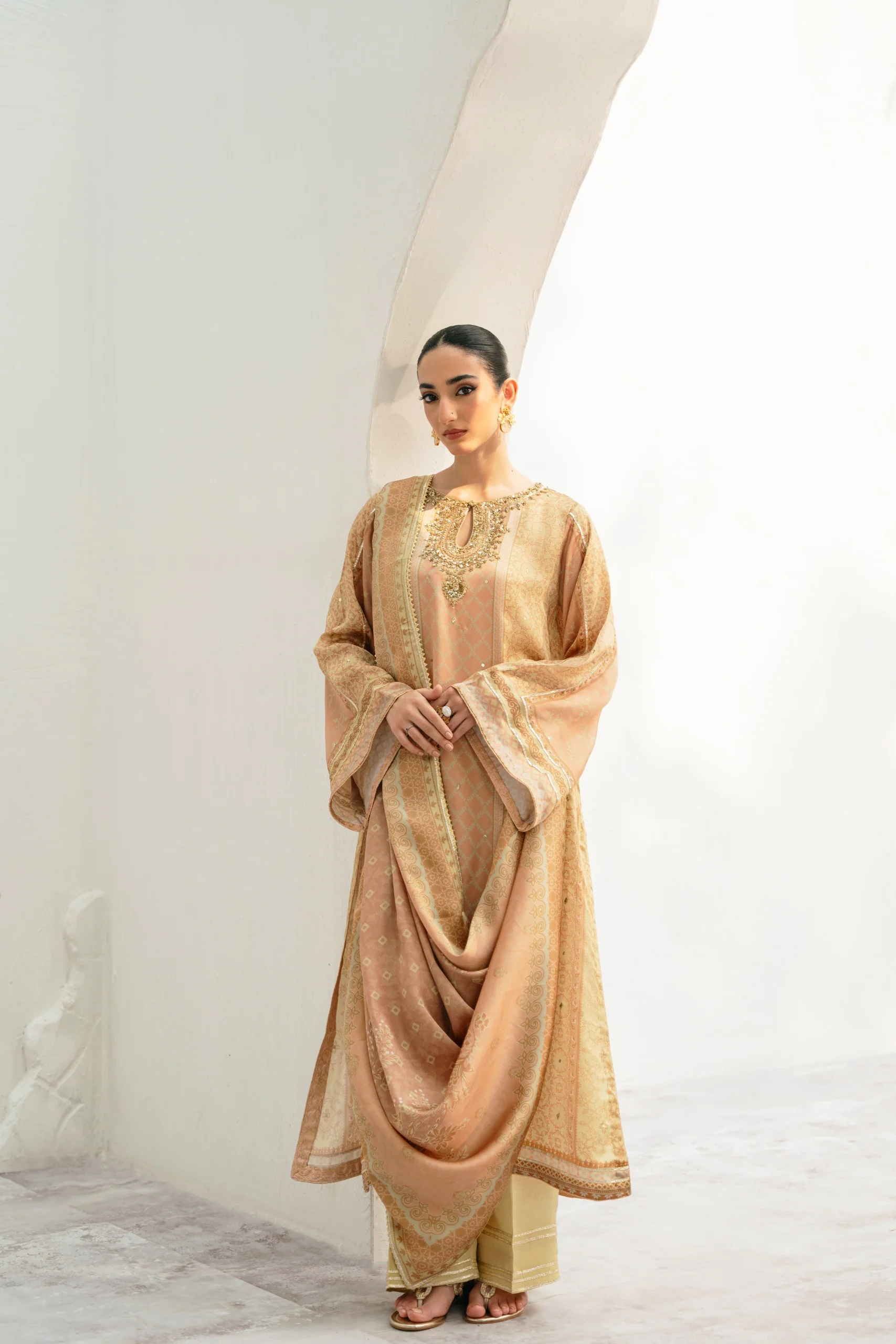 Mahdis - Image 5