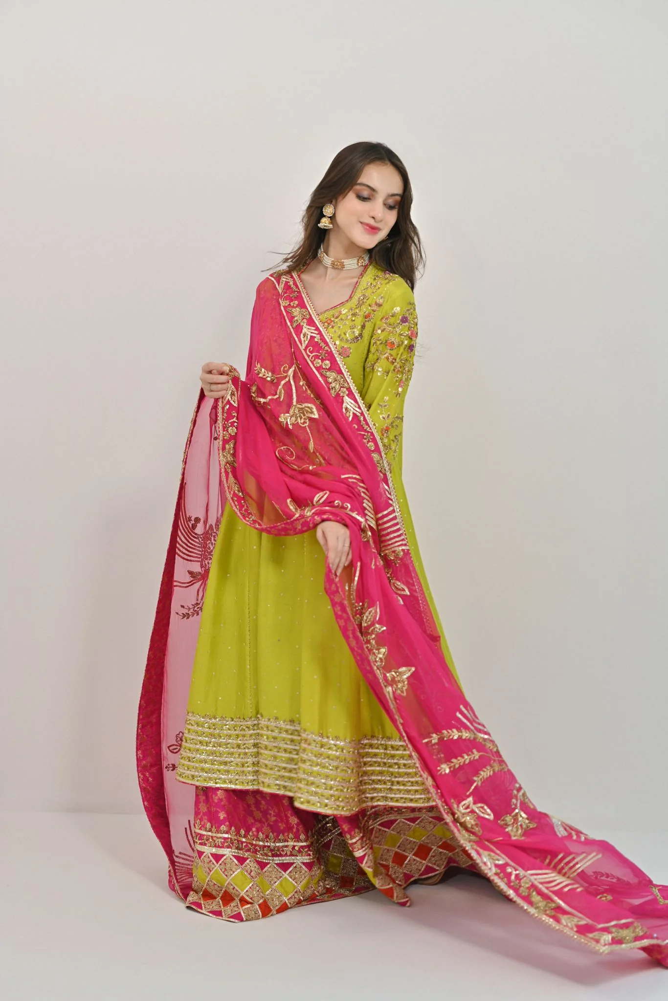 Mahnoor Mehndi Bridal - Image 4