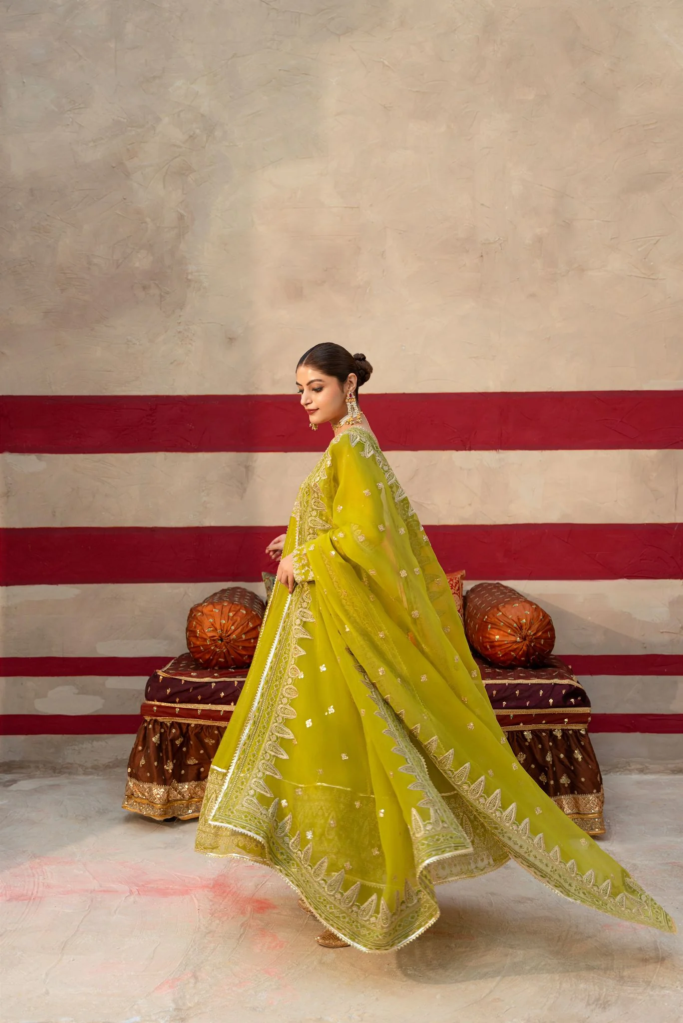 Mehndi Green Pishwas - Image 4
