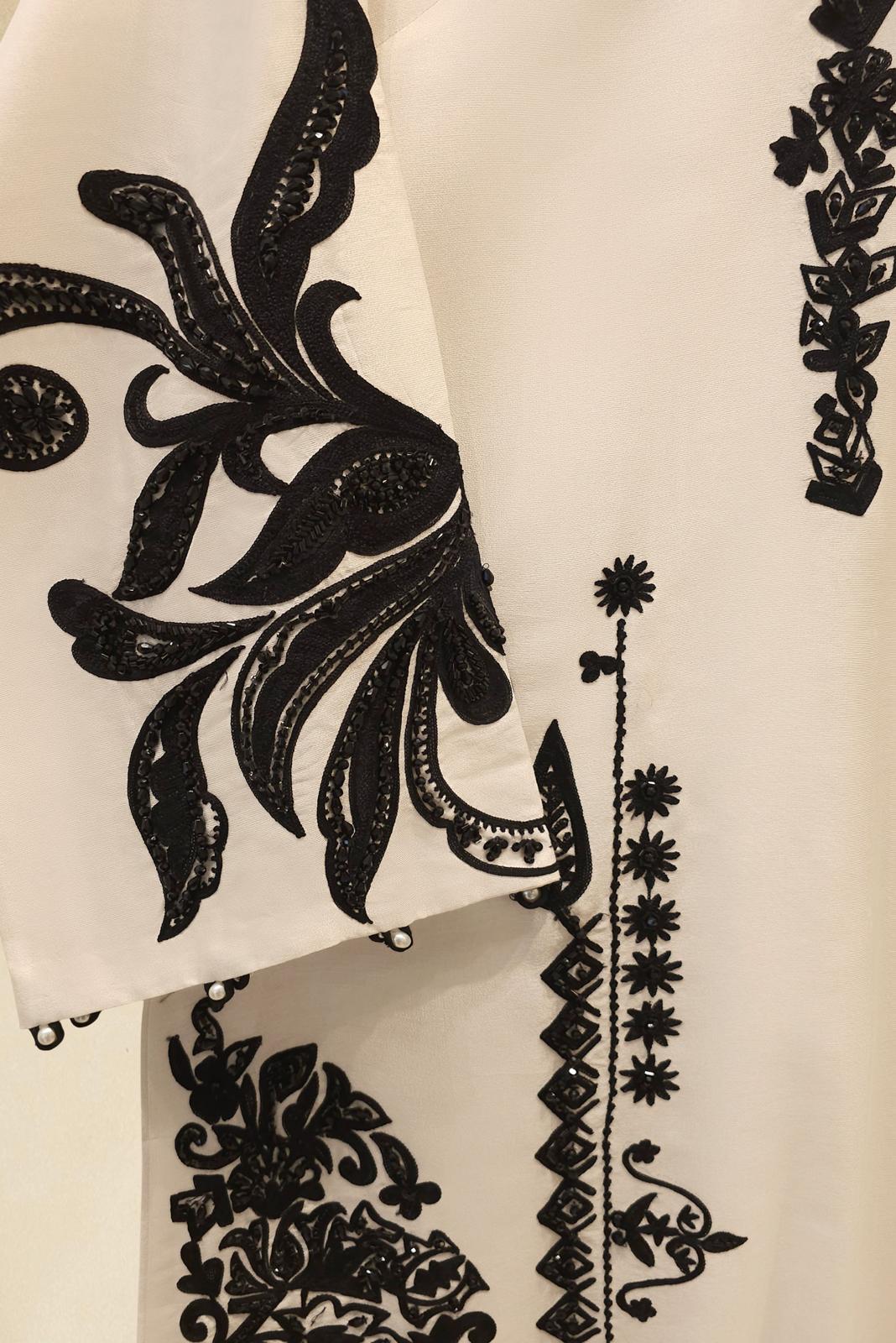 Monochrome Kaftan - Image 3