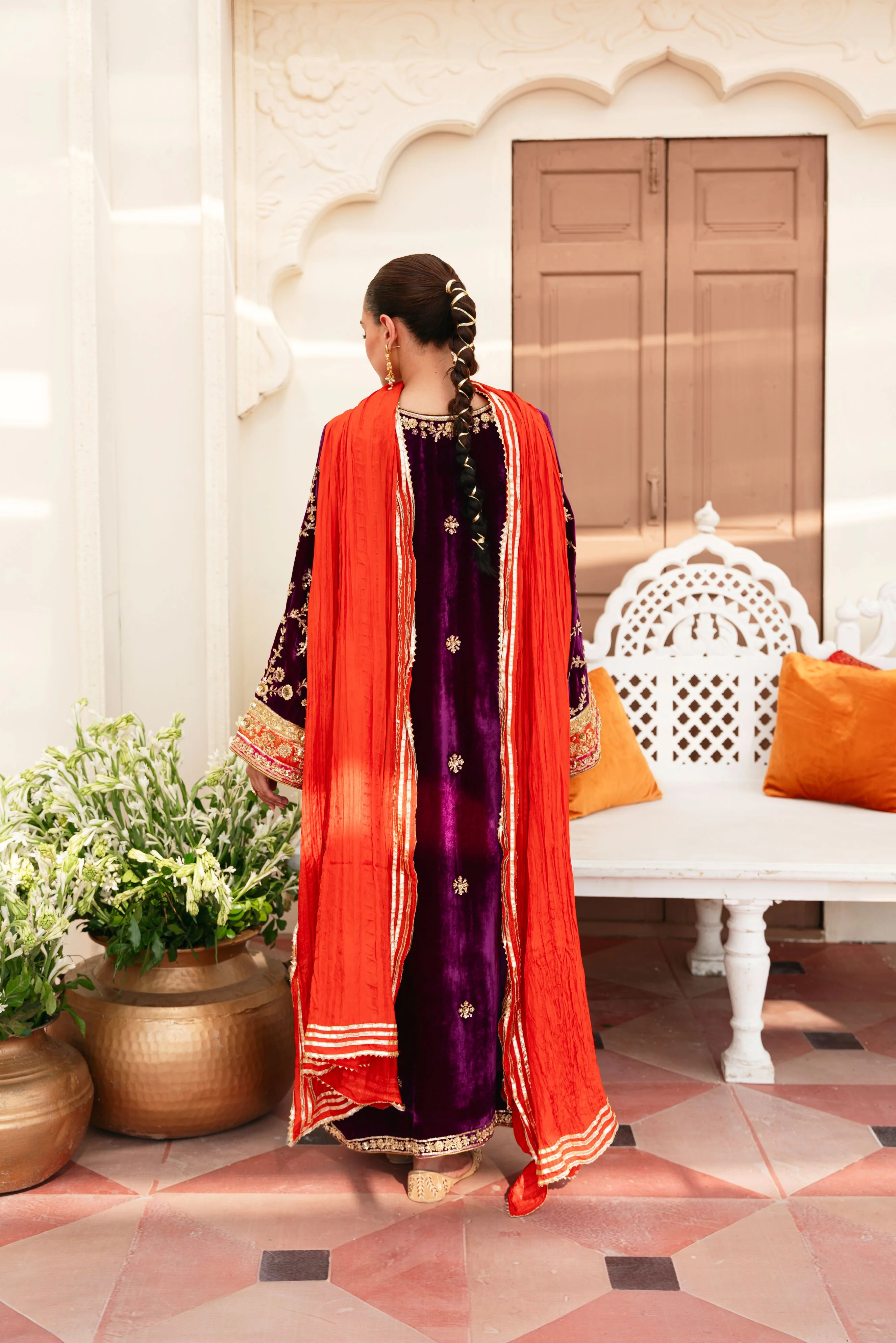 Naira - Image 2