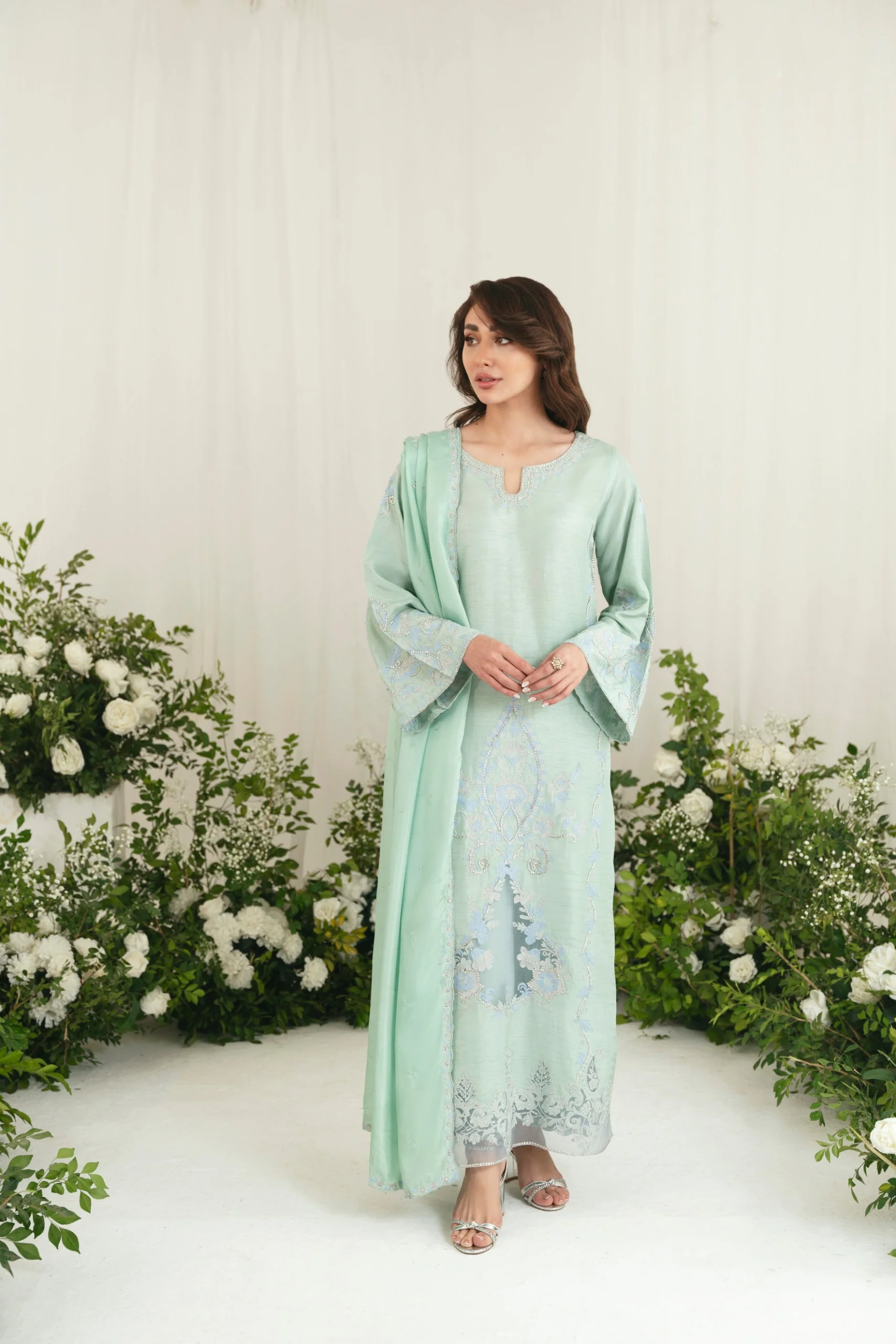 Nazmeen Royale - Image 3