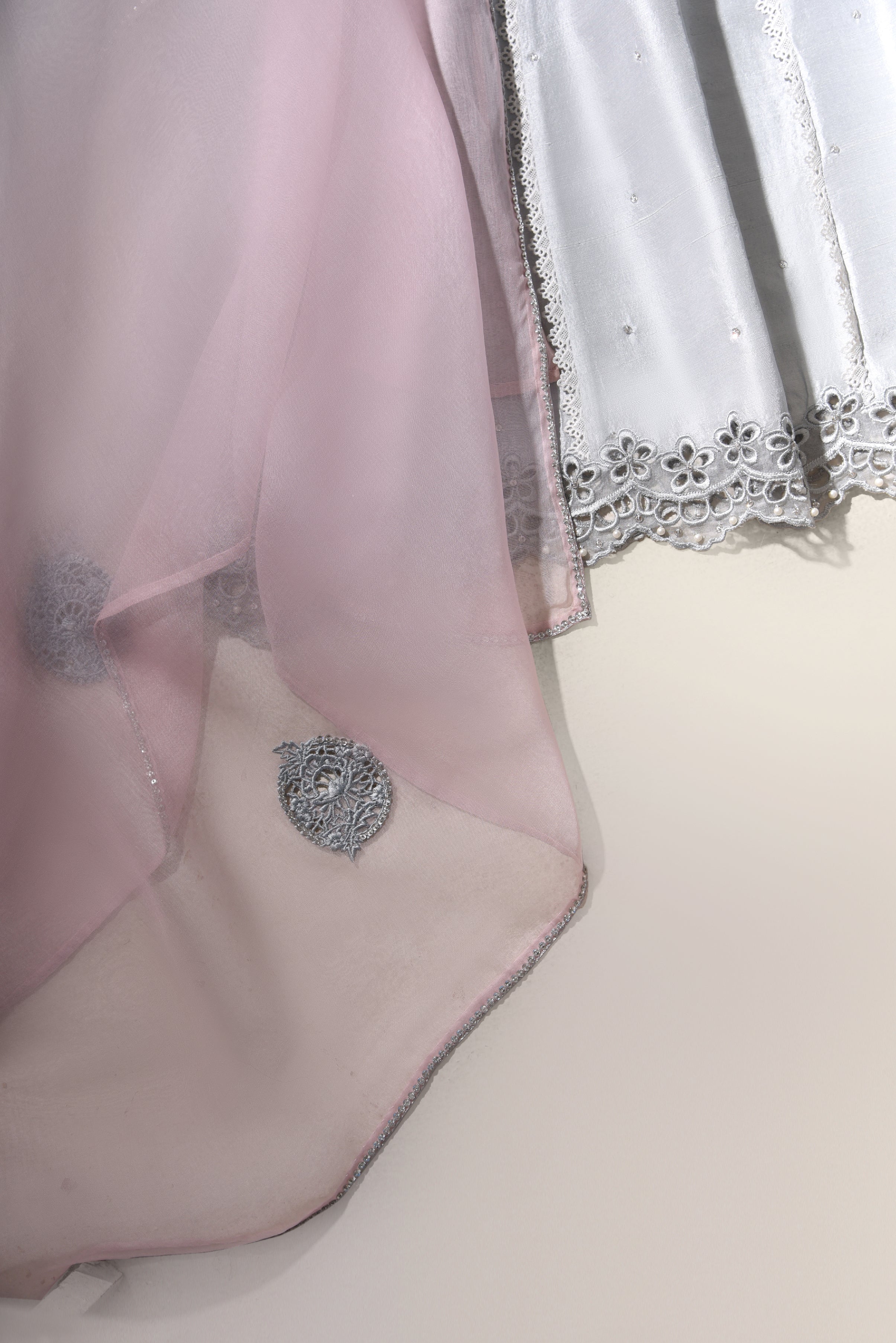 ( NEW ) Avana Grey - Image 3