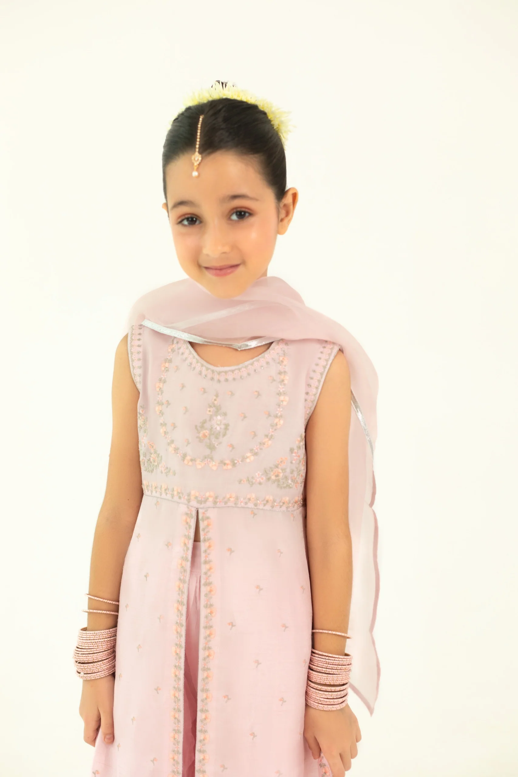Nur K - Image 3