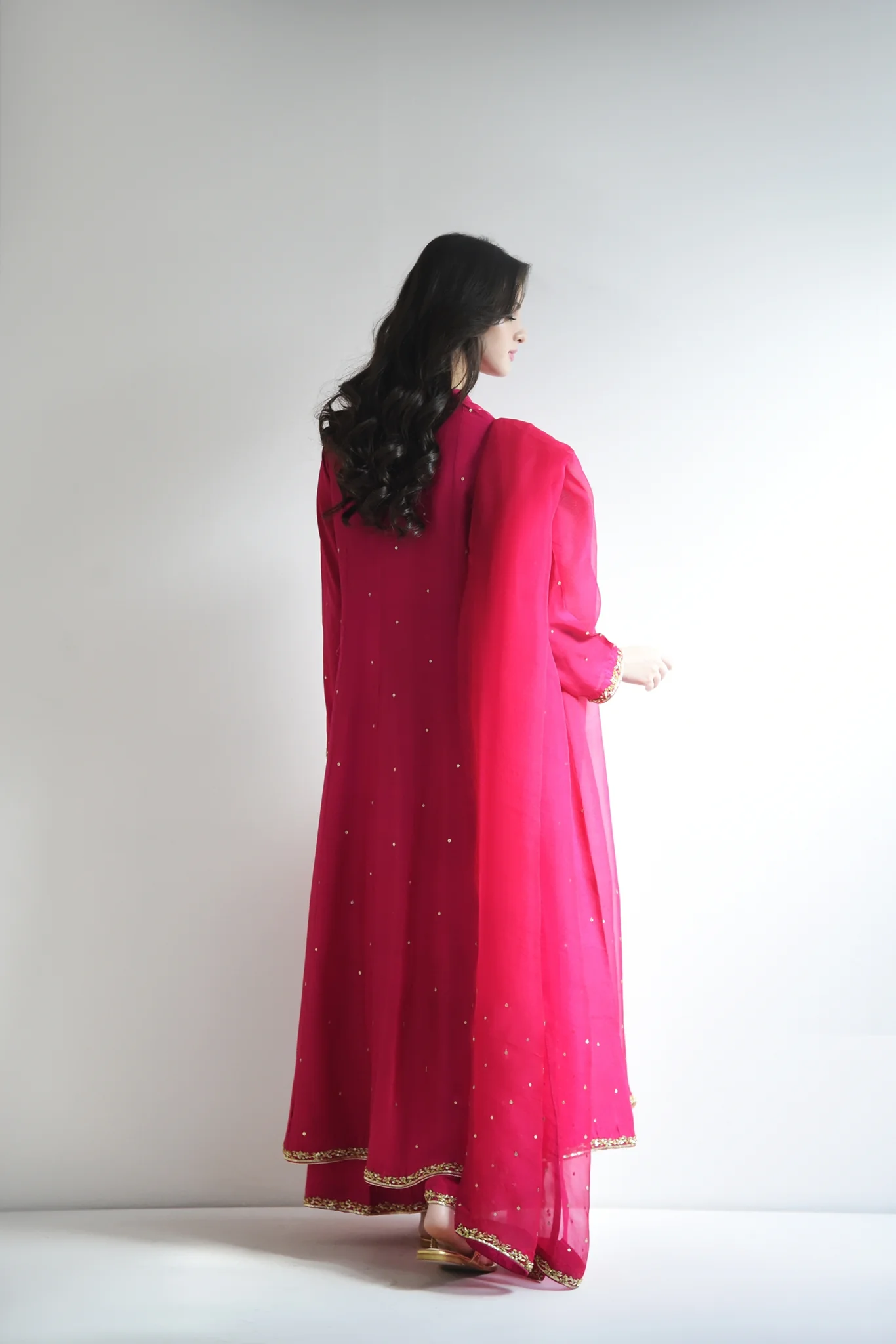 Sadie Pishwas - Image 3