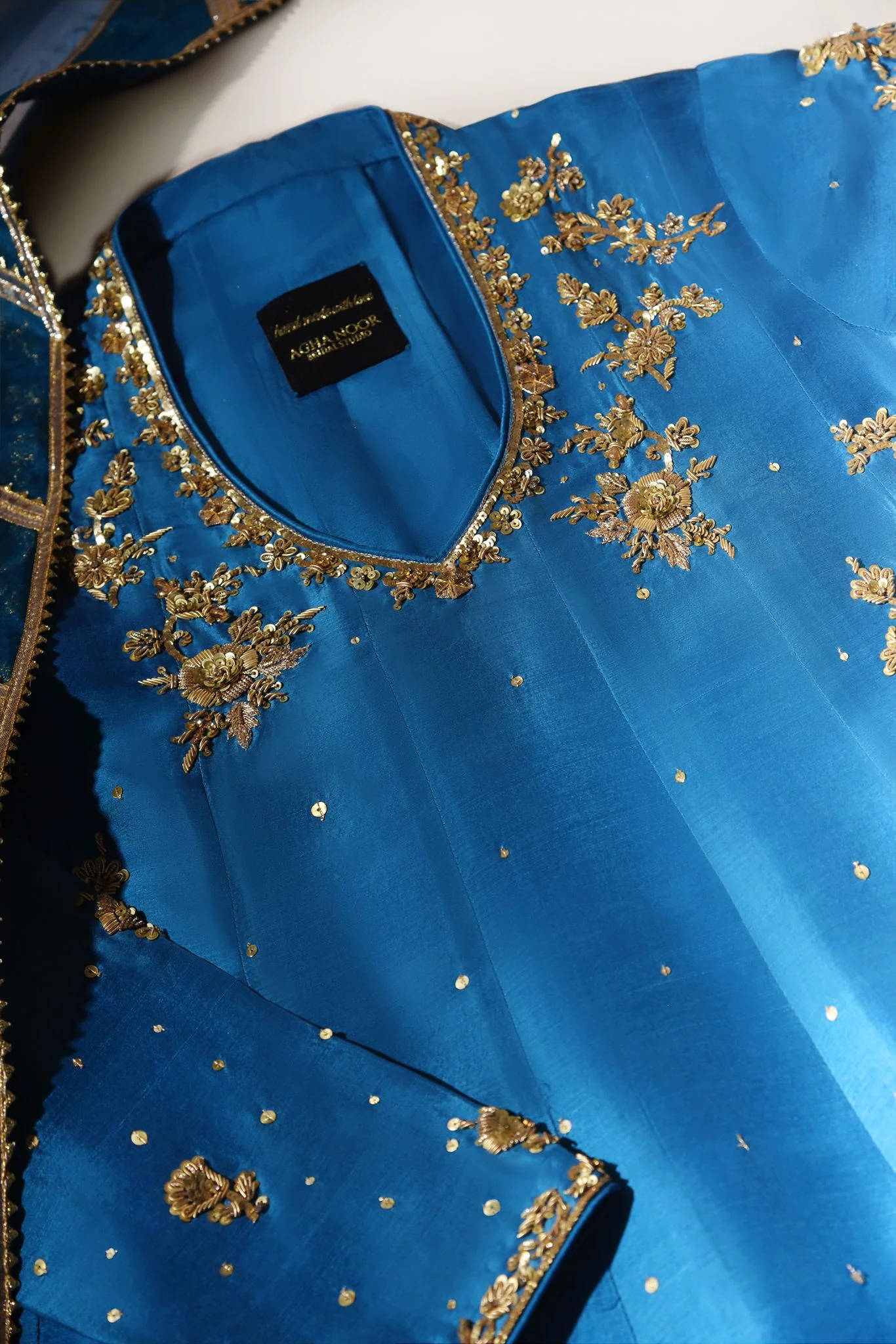 Sapphire Luxe - Image 2
