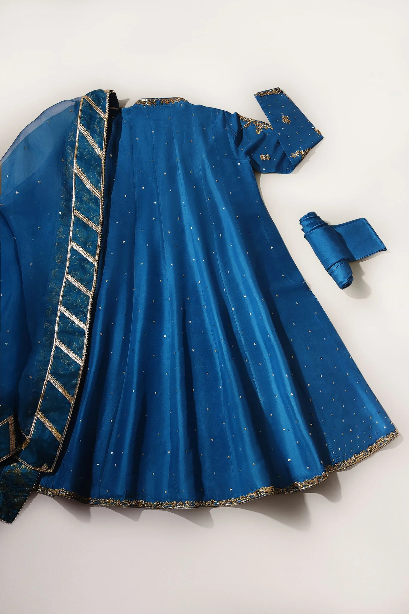 Sapphire Luxe - Image 3