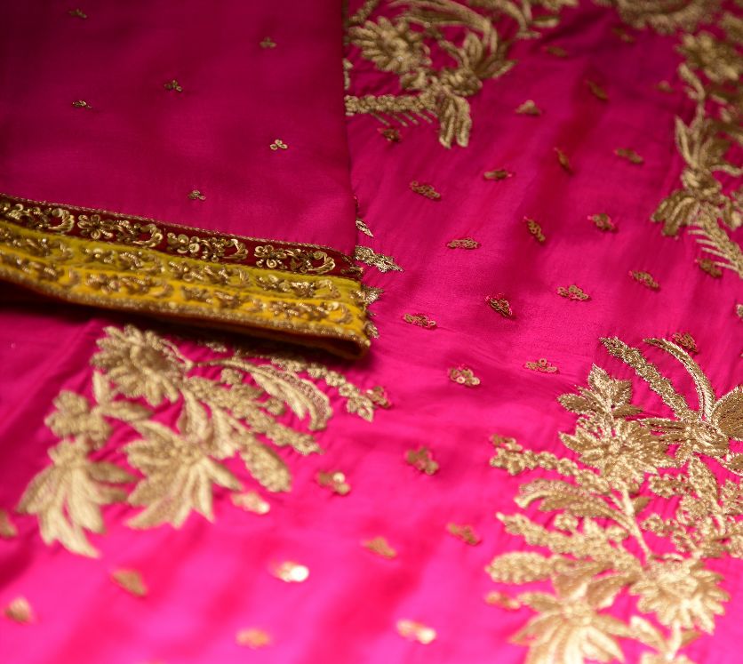 Sequins Fuschia - Image 3