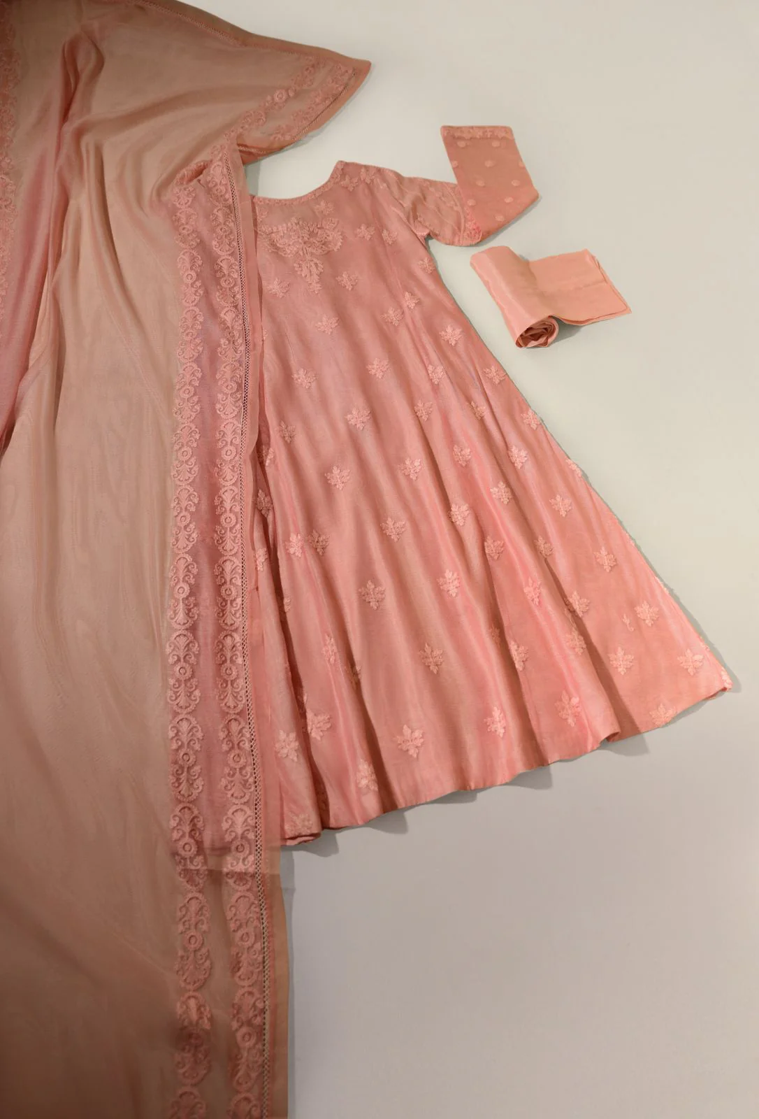 Soigne Pink - Image 2