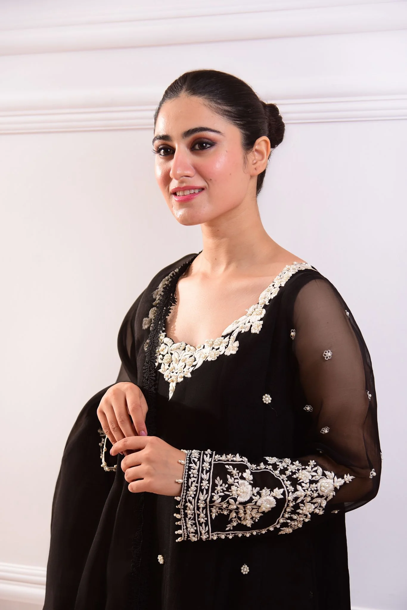 Sunaina Black - Image 3
