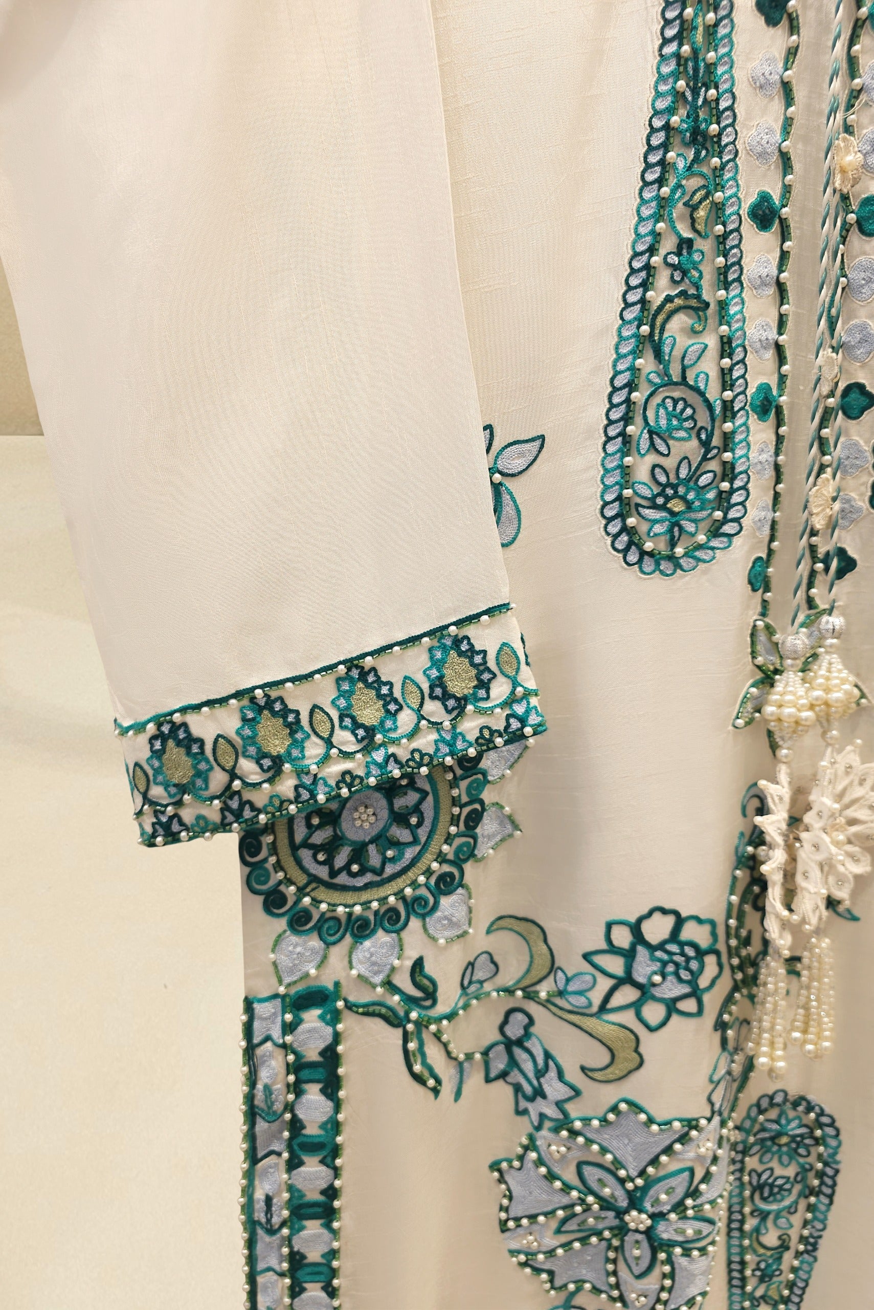 Suzani Kaftan - Image 3
