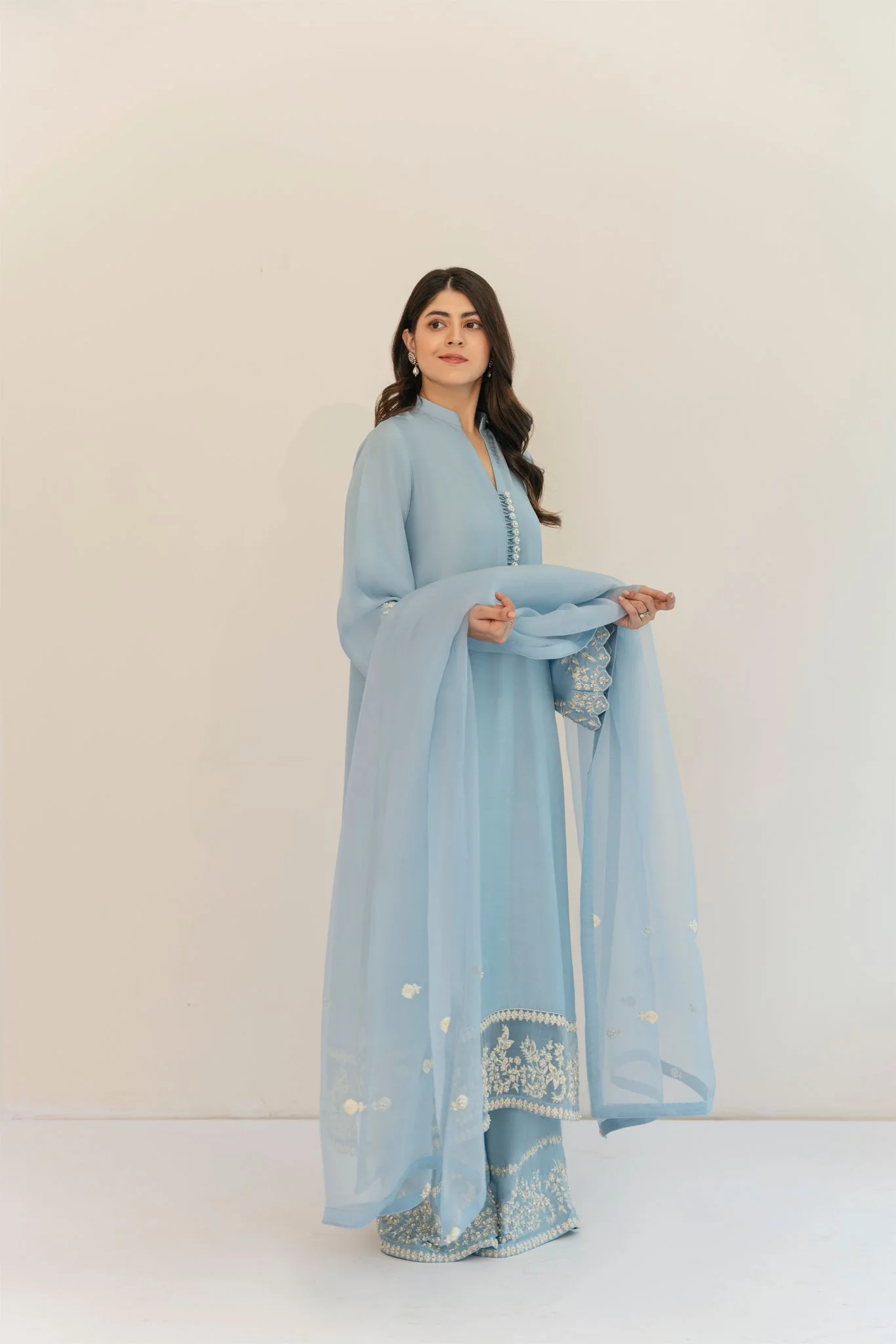 Tinsley Ice Blue - Image 2