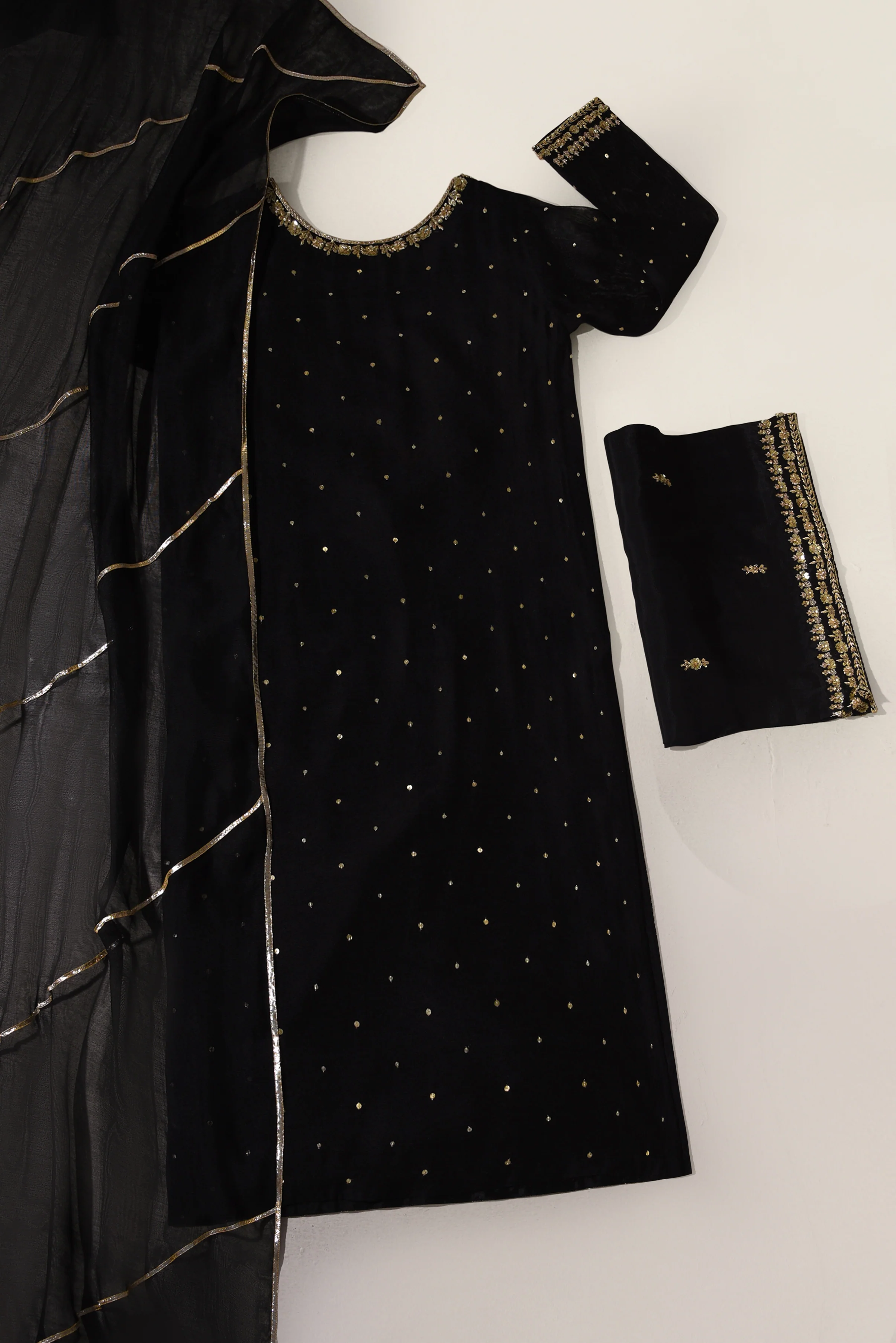 Tisele Black ( Long ) - Image 3