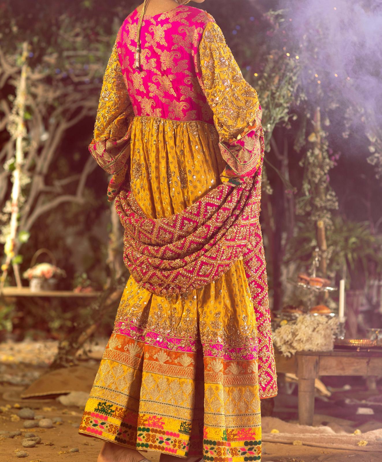 Traditional Pathani Bridal Shawl - Image 3