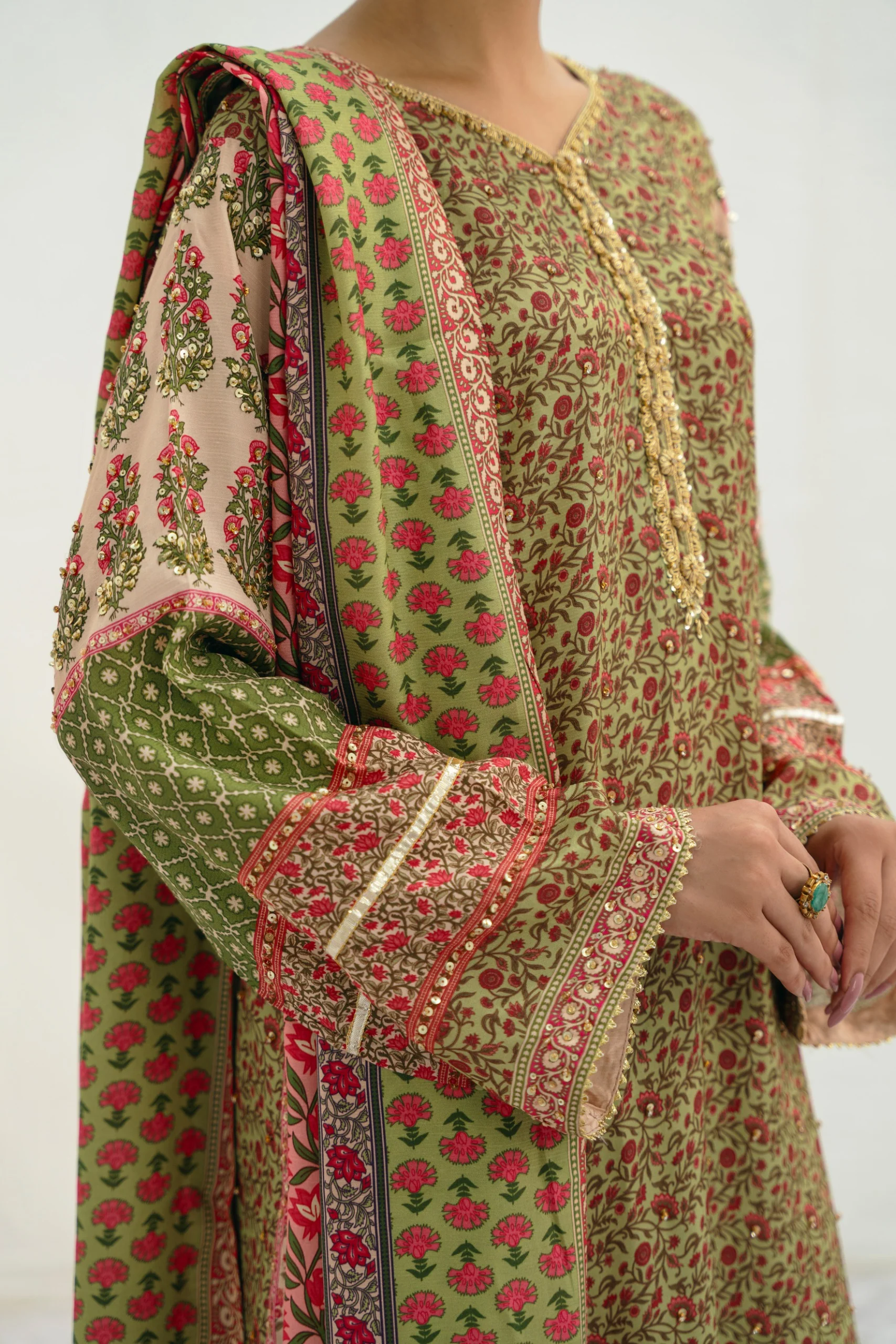 Zarinay - Image 5