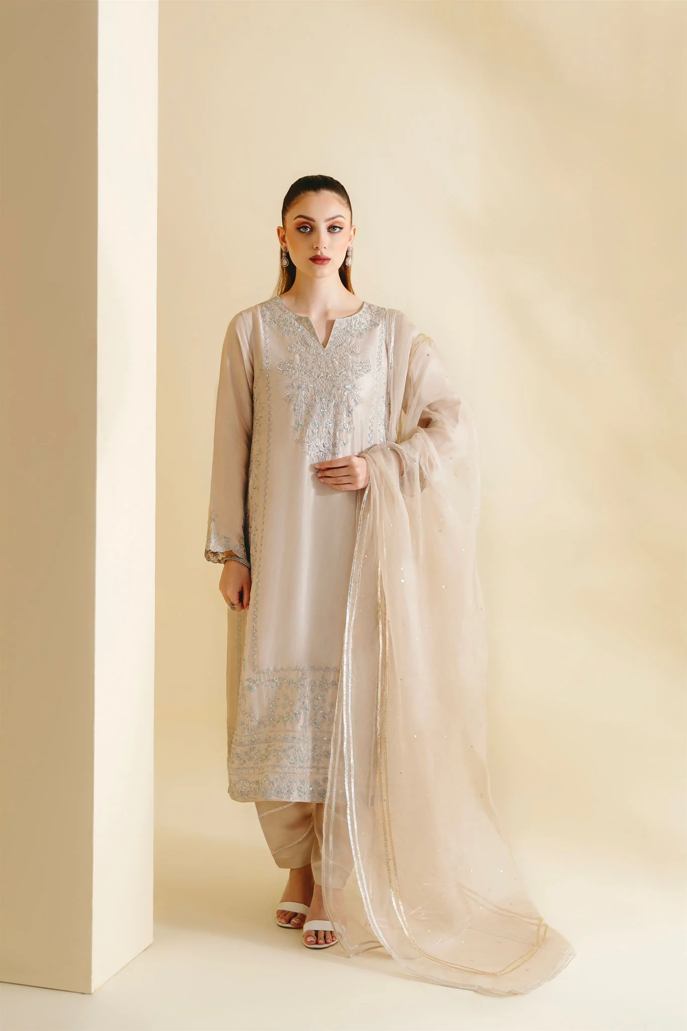 Zarlasht - Image 4