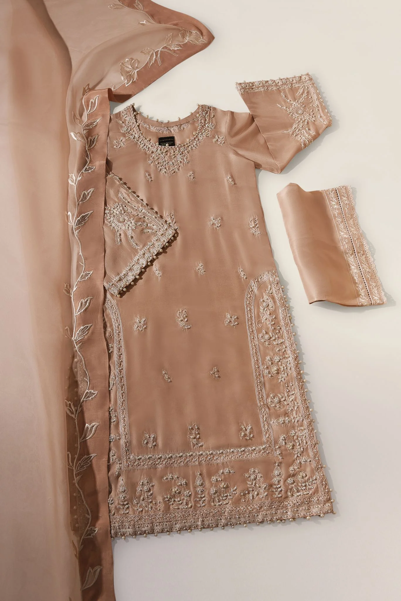 Zoha Beige